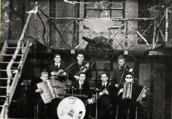 Strijkje 2 1946